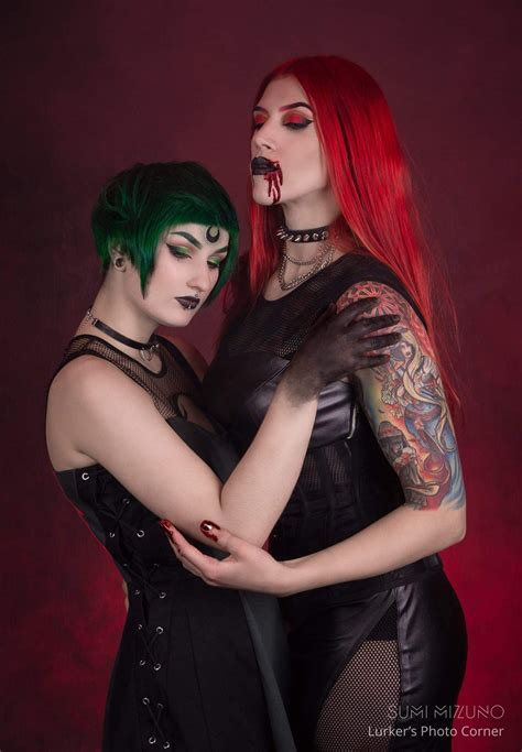 GOTH LESBIAN PORN